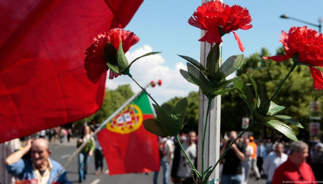 25 DE ABRIL: A REVOLUÇÃO DOS CRAVOS E O DESPERTAR DE UMA GERAÇÃO EM ANGOLA.
