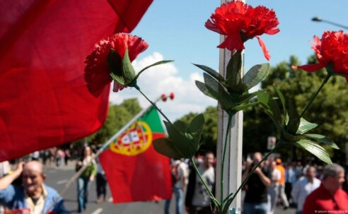 25 DE ABRIL: A REVOLUÇÃO DOS CRAVOS E O DESPERTAR DE UMA GERAÇÃO EM ANGOLA.