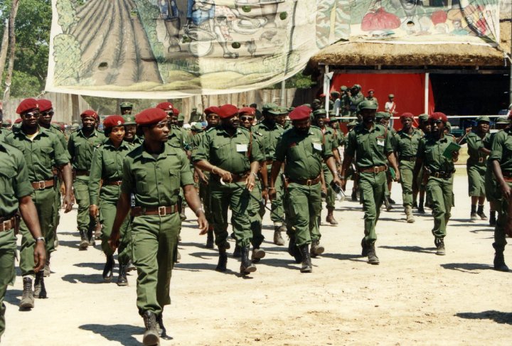 Sombras e esperança: Angola e a resistência que mudou a África Austral